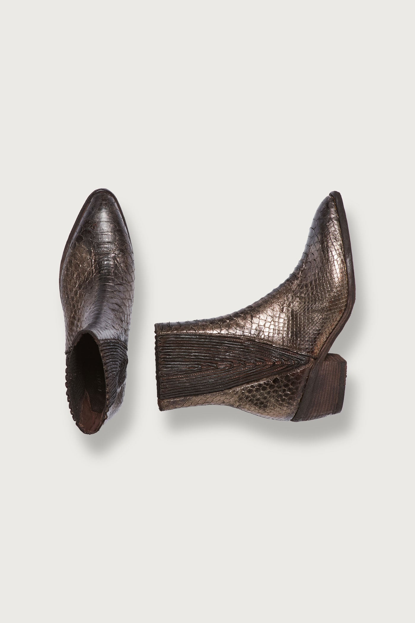 STIVALETTO
