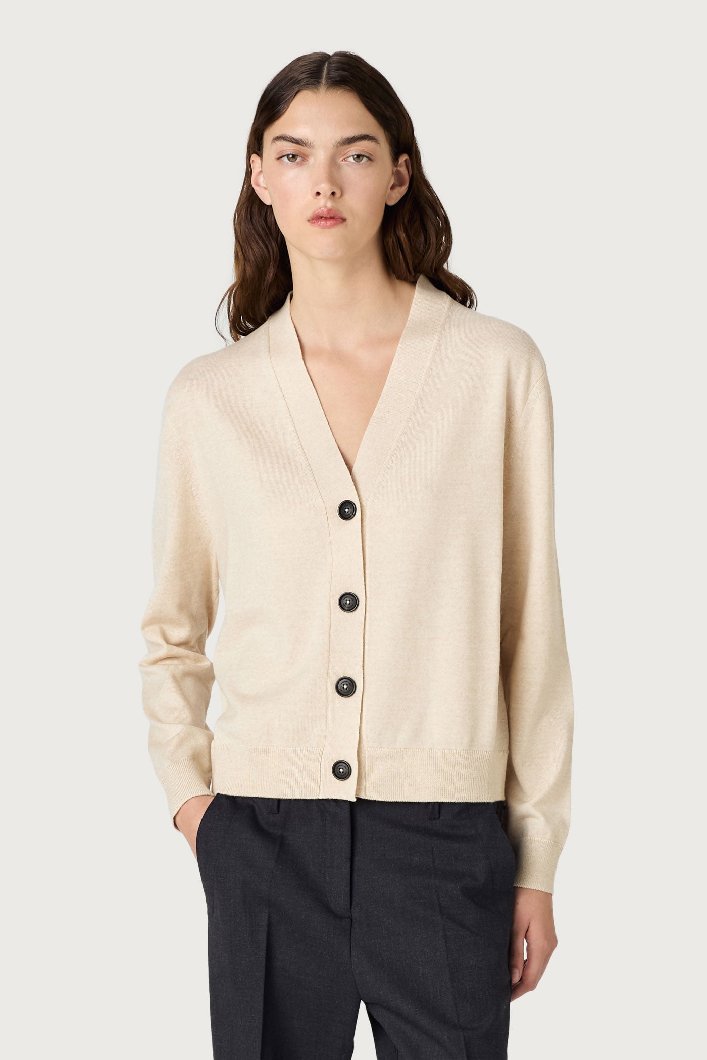 MIREA Cardigan in extra fine merino wool latte