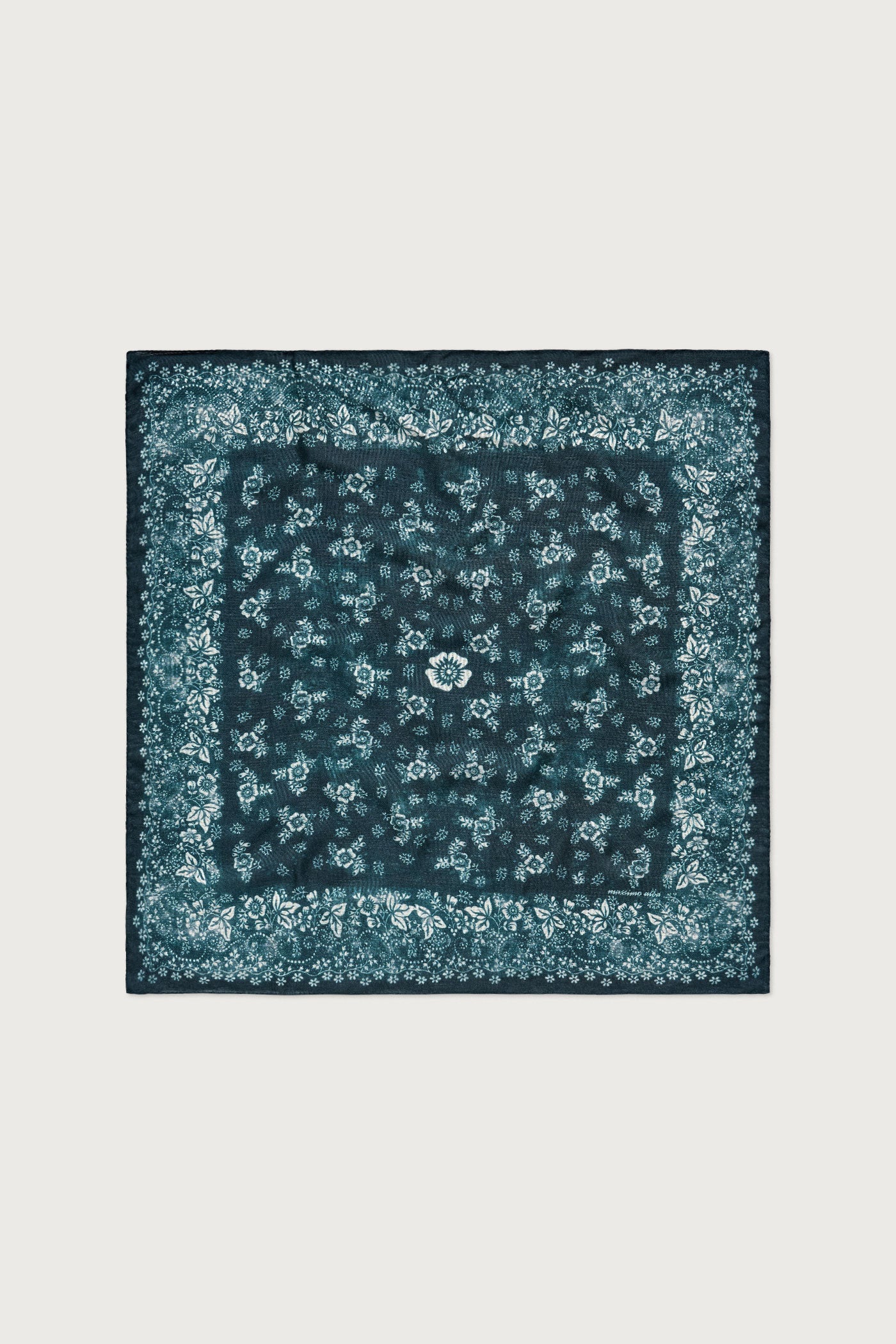 BANDANA