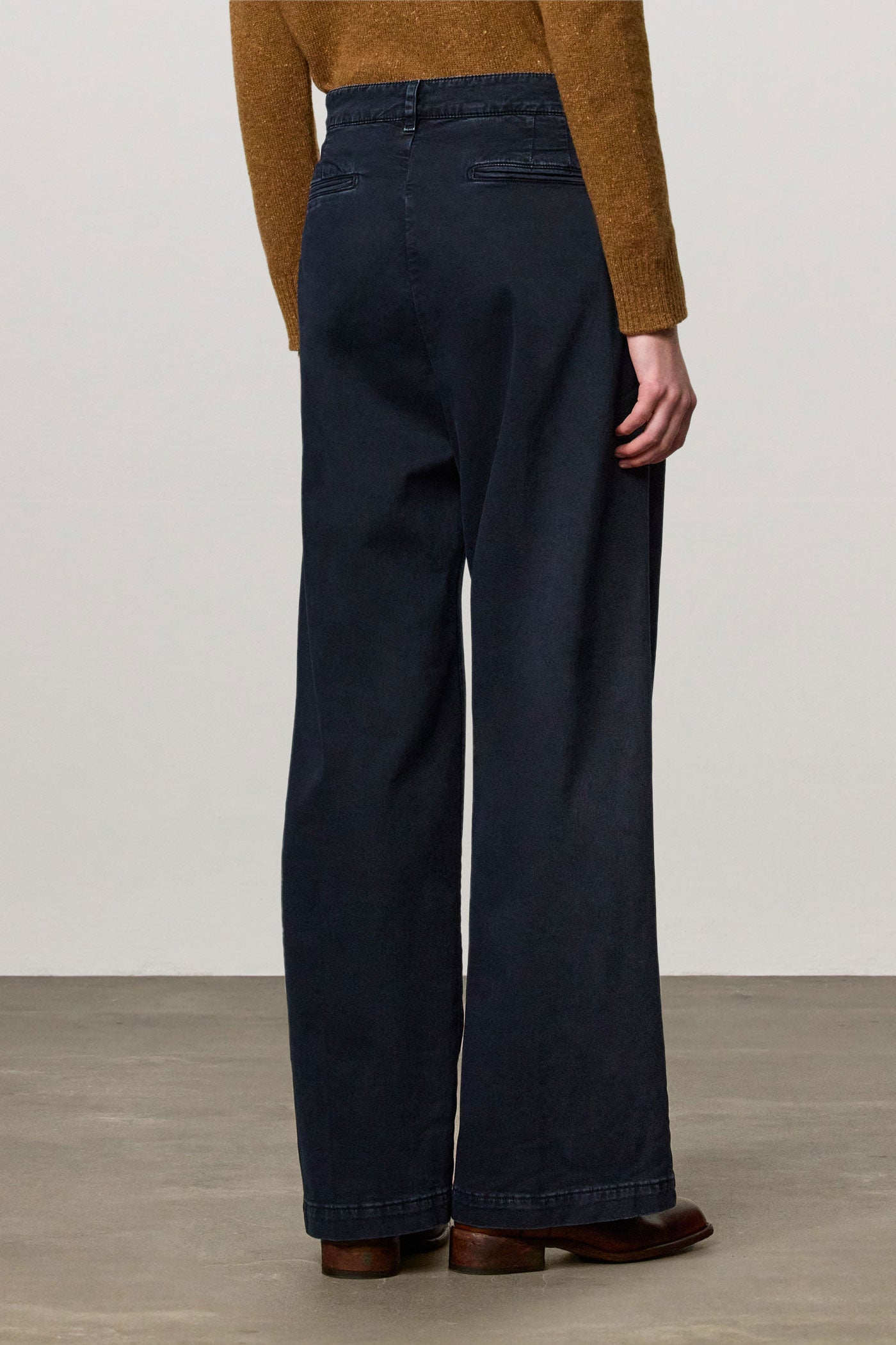Massimo Alba - LOIS - dark blue