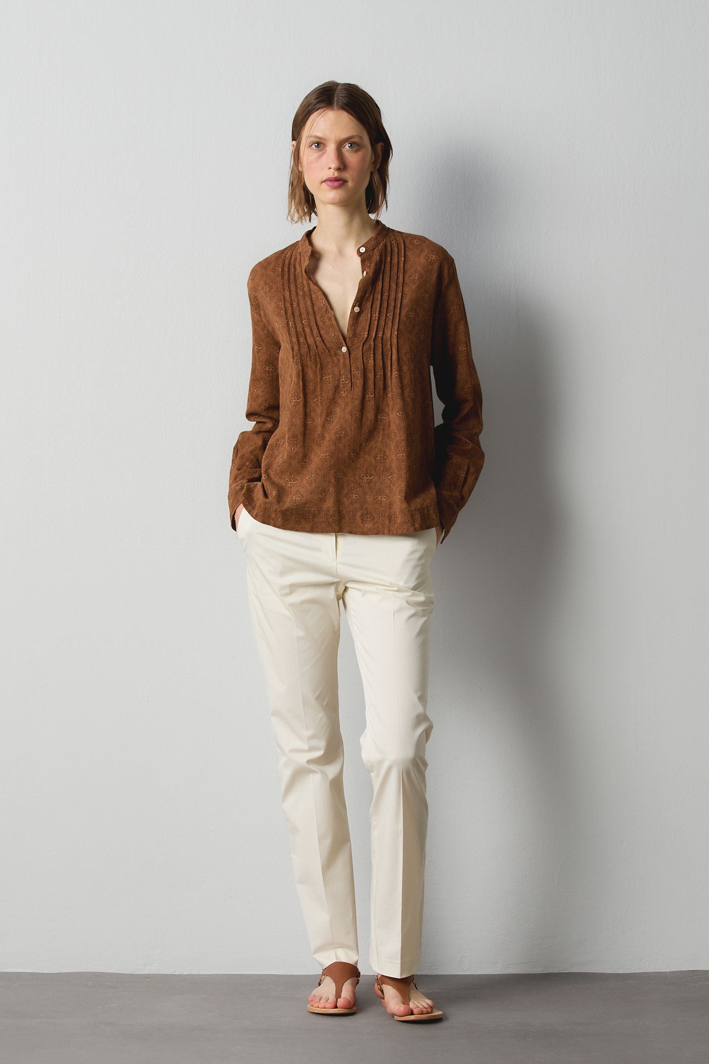 Massimo Alba - DANA - brown