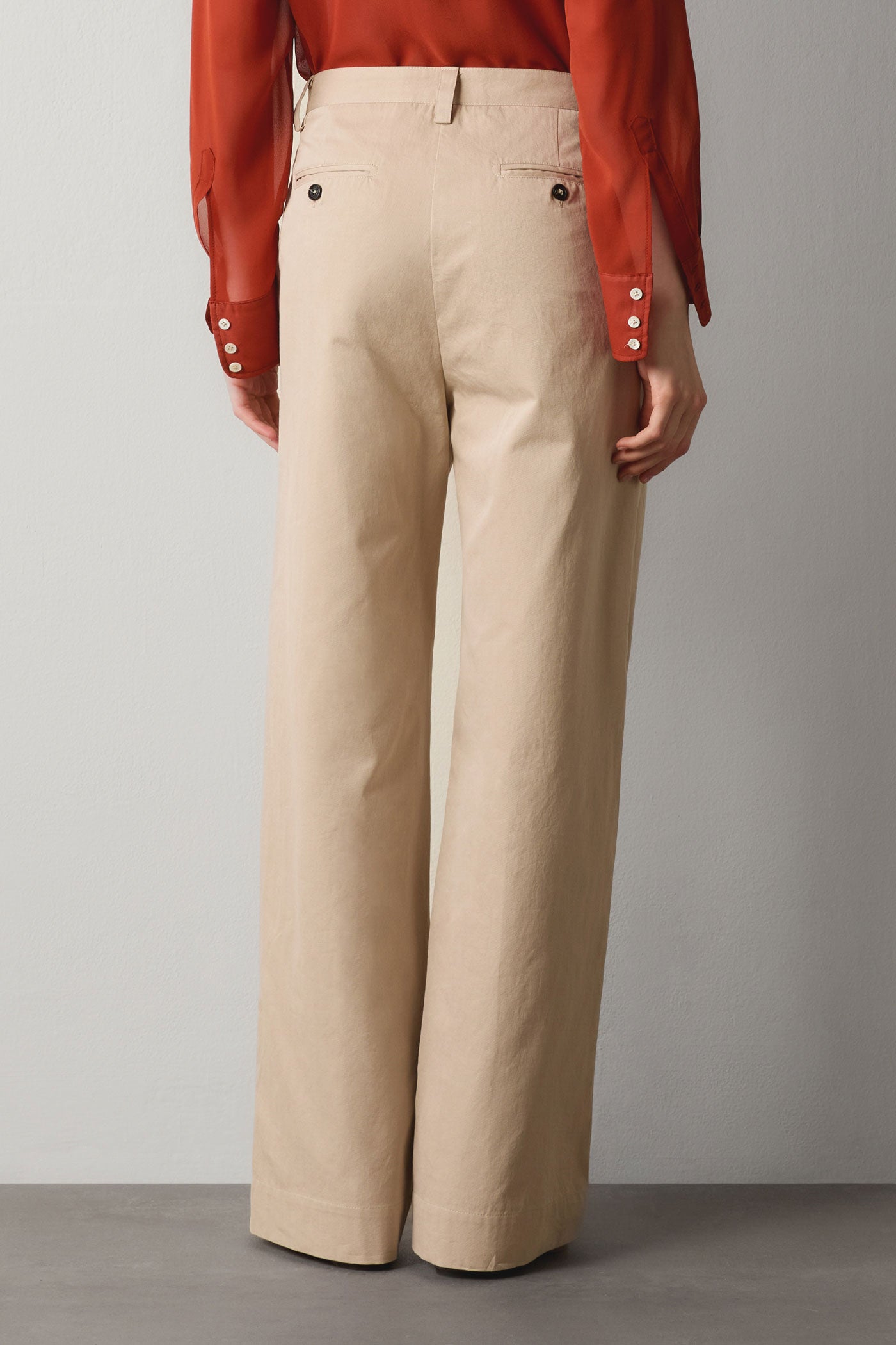 Massimo Alba - LAMIA - tan